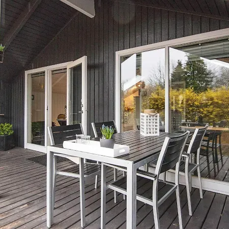 Semesterbostad Two-bedroom Holiday In Halden